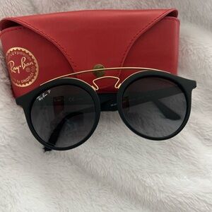 Ray Ban sunglasses (RB4256)